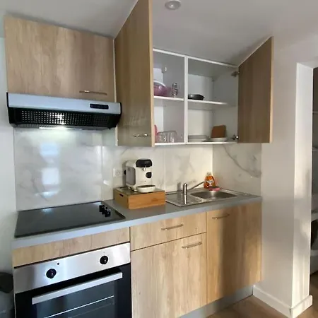 Maisonnette Entre Et Campagne